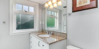 5051 Harold Pl NE Gallery 16