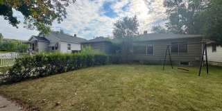 Spacious 5-Bedroom Home with Fenced Yard & Central A/C Spacious 5-Bedroom Home with Fenced Yard & Central A/C Gallery 1