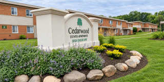 Cedarwood Estates Apartments Gallery 1