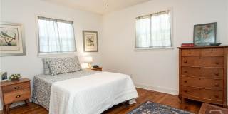130 Magnolia Street Gallery 13