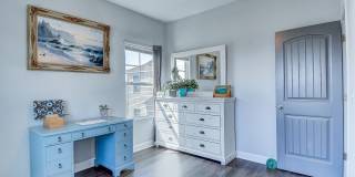Stunning Bay Front Home Gallery 15