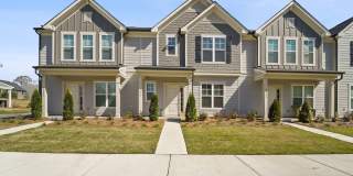 Spring deal : 500$ rewards for a 15 month rental lease - Elegant  3br/2.5 bath Townhome available- well maintained and like New Gallery 32