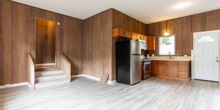 Recently Renovated 2BR/1BA/1 covered PKG in Kalihi Valley! Gallery 4
