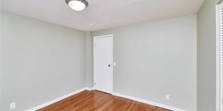 5500 Pershing Avenue Gallery 27