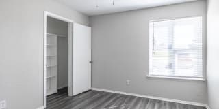 Windsor Gardens Gallery 8