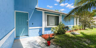 767 SE CHALOUPE Avenue Gallery 1