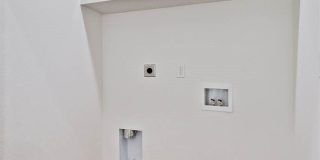 214 NW 9th Street Gallery 23
