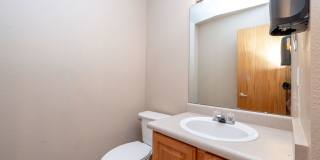 3 bed, 2.5 bath Home in English Ranch Neighborhood Gallery 11