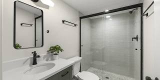 285 Hill Avenue Gallery 15