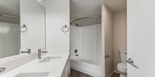 Newport Palms Apartments Gallery 13