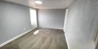 2217 East 37th Street Gallery 11