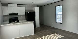 37947 12th Avenue Gallery 2