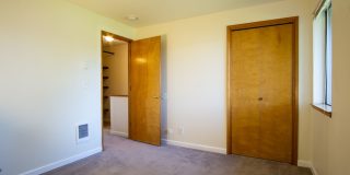 Updated Townhouse with Garage, Patio, DW, WD + FIREPLACE!! Gallery 15