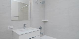 180 Montague Gallery 3