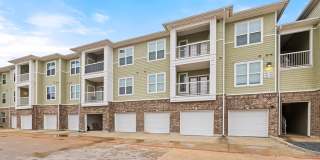 Riverhaus Creekside Apartments Gallery 37
