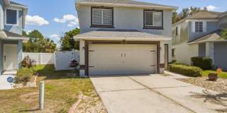 Gorgeous 4-Bedroom Single-Family Home with Pool in Summerfield Gallery 4