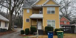 4 Bedroom Downtown Beauty! Gallery 1