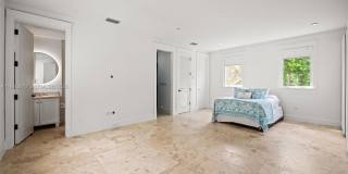 530 Valencia Ave Gallery 27