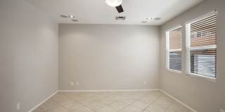 4 Bedroom, 3 Den West Side Home Gallery 6