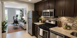 2137 W Rice Street Gallery 4