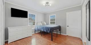 3703 Redding Road Gallery 8