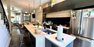 Modern Dilworth Townhome | 3BR/3.5BA | Private Rooftop Terrace | EV Charging | Walkable Location Gallery 6