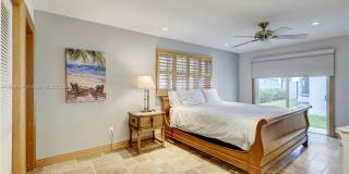 309 Oak St Gallery 35