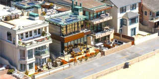3124 The Strand Gallery 27