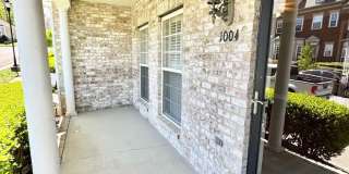 3 Bed, 2.5 Bath Townhome w/ 2 Car Garage Gallery 3