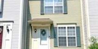 Beautiful 3-level townhouse convenient to I-95, Beltway, and Kingstowne/Springfield Mall Gallery 1