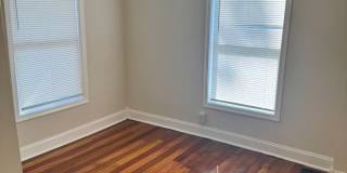 3 bedroom, 1 bath, 2 story half double house Gallery 18