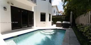 10560 NW 69 TER Gallery 23