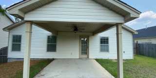 3 Bedroom 2 Bath home in LEXINGTON. Gallery 22