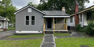 For Rent: Beautifully Renovated 2 Bed / 1 Bath Home – Modern Upgrades Throughout! Gallery 1