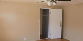 Single level duplex 2 br 1 ba in Chula Vista CA Gallery 8