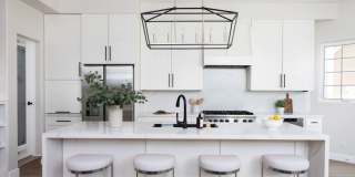 Oceanside Gem with ocean view and a 5-Minute Walk to the Beach/Pier Oceanside Gem with ocean view and a 5-Minute Walk to the Beach/Pier Gallery 1