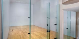 Seneca Club Apartments Gallery 10