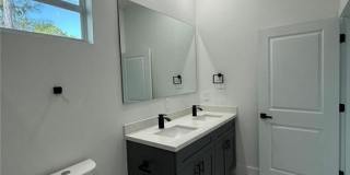 1121 Florence St E lot: 11 Gallery 20