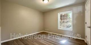 2614-D Park Road Gallery 11
