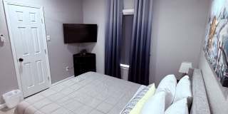 2819 South Pine Street Gallery 7