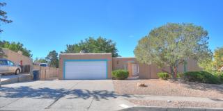 Minutes away from the Foothills! Gallery 1
