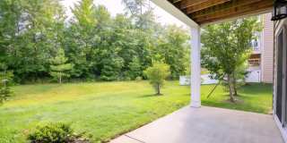 Spacious End-Unit Townhome for Rent in Meridian Crossing – 3BR, 4BA, 2-Car Garage. $3,095.00/month Gallery 33