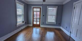 306 N LOCUST Street Gallery 20
