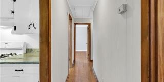 619 W 25TH Avenue Gallery 14