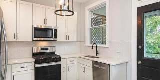 5 bedroom home in the Upper Hill District Gallery 12