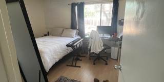 6 Bedroom 3 Bath- Large rooms, AC Gallery 6