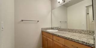 2 Bedroom + Loft Condo in Parkwood Village Gallery 16