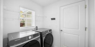 Modern 3 bedroom 2 bathroom single family home in Lehigh Acres Gallery 5