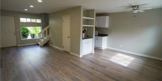 320 12th Street Gallery 11