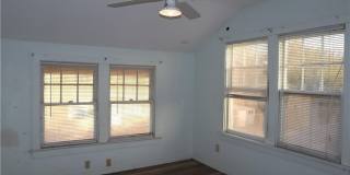 311 W 8th Street Gallery 13